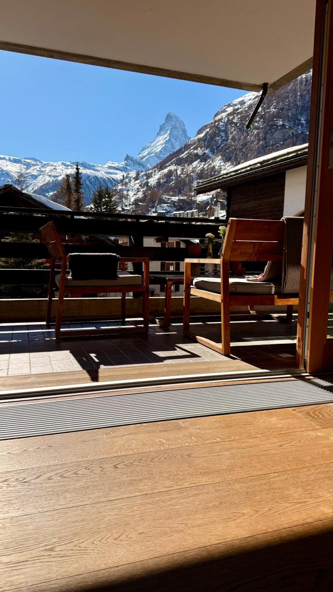 Stylish Home With Matterhorn View In The Center Zermatt Zewnętrze zdjęcie